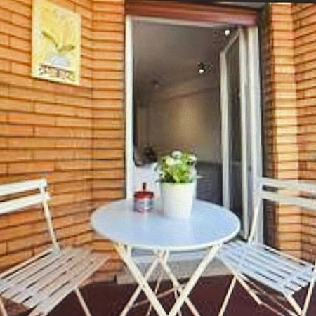 Forty1 Apartment Near Metro Cipro Рим Экстерьер фото